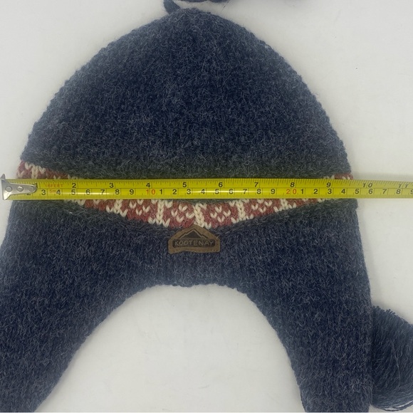KOOTENAY Kintting Co Blue Lined Soft Winter Wool Blend Cap Hat Tassels - Picture 9 of 11